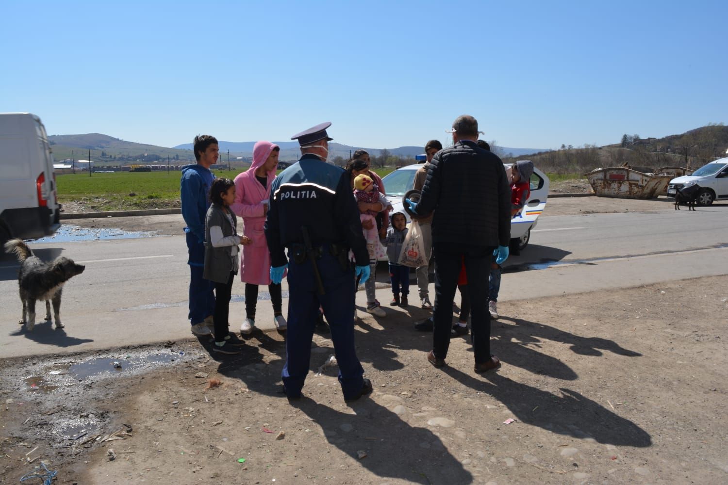 Romákat igzaoltat a rendőrség Hargita megyében | Forrás: Agerpres