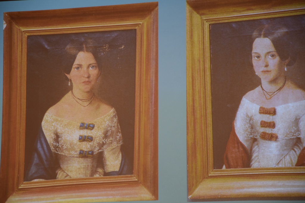 A Bruckhental-lányok, ismeretlen biedermeier festő alkotásai