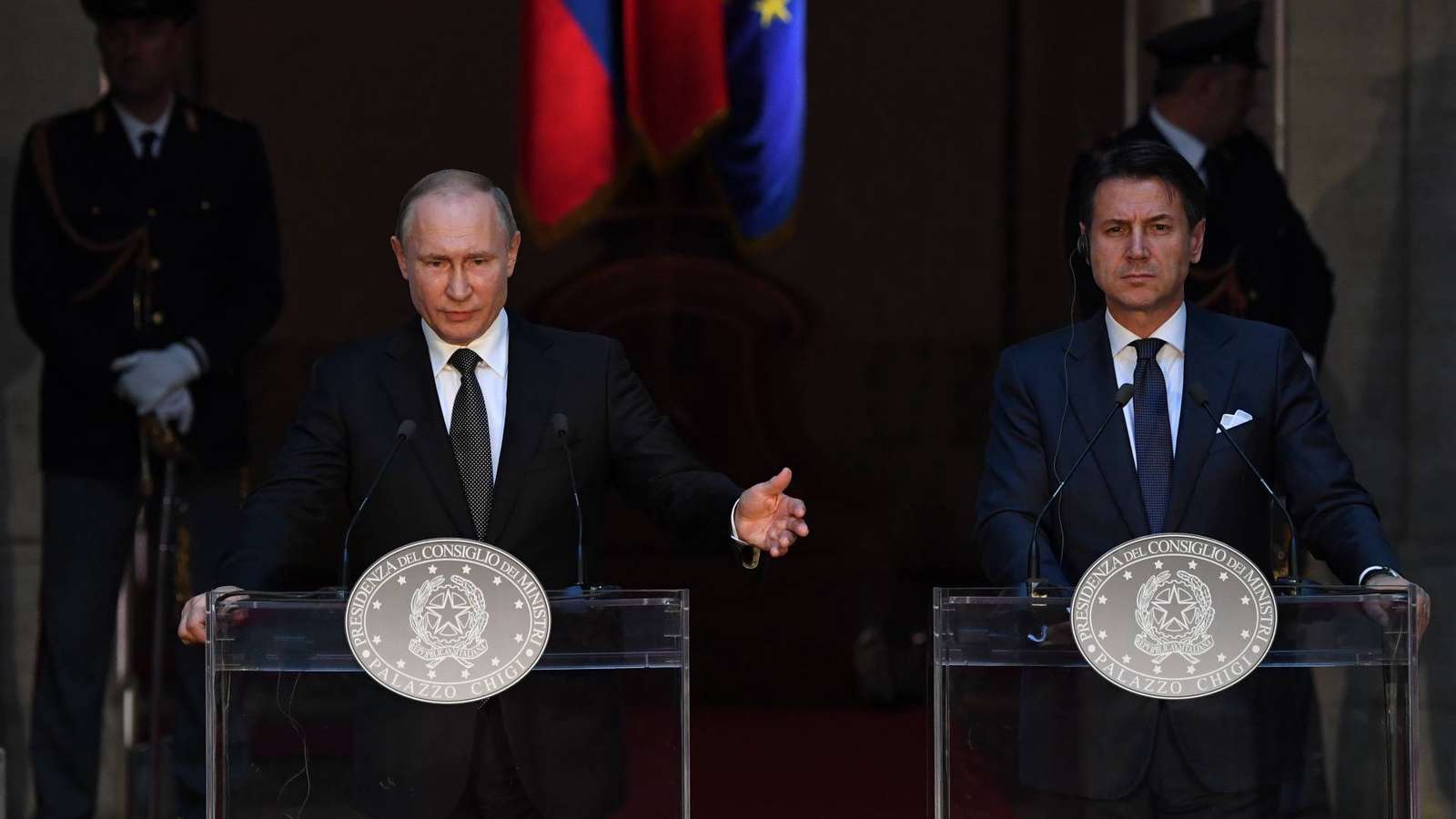 Vlagyimir Putyin és Giuseppe Conti közös sajtótájékoztatója|Fotó: Iliya Pitalev / Sputnik