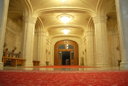 casa-poporului-interior2