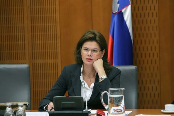 Alenka Bratusek photo