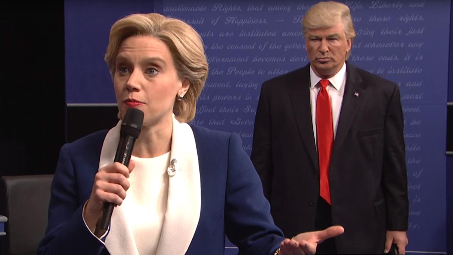 Kate McKinnon Hillary Clintont és Alec Baldwin Donald Trumpot alakítja a Saturday Night Live-ban | Fotó: independent.co.uk