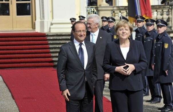 438543 la-chanceliere-angela-merkel-et-le-president-francois-hollande-a-ludwigsburg-le-22-septembre-2012