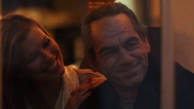 tommyleejones szokevel