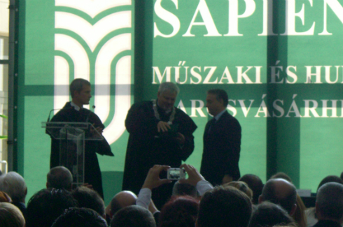 orban viktor sapiantian ae 02